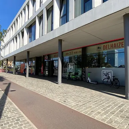 Oneluxstay Centre